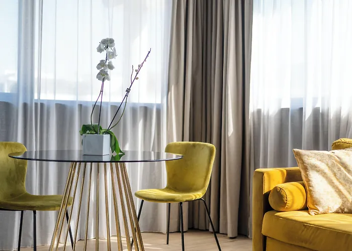 Logis Hotel & Spa Marina D'Adelphia