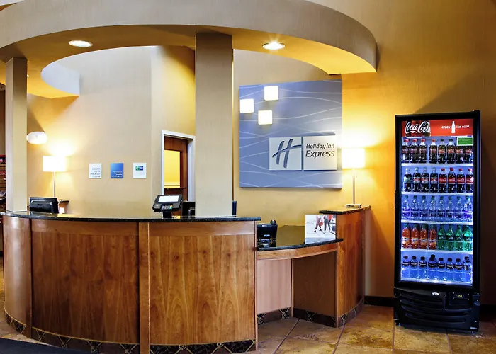 Holiday Inn Express & Suites Harrisburg West