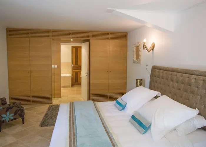 Hotel Le Verger Maelvi