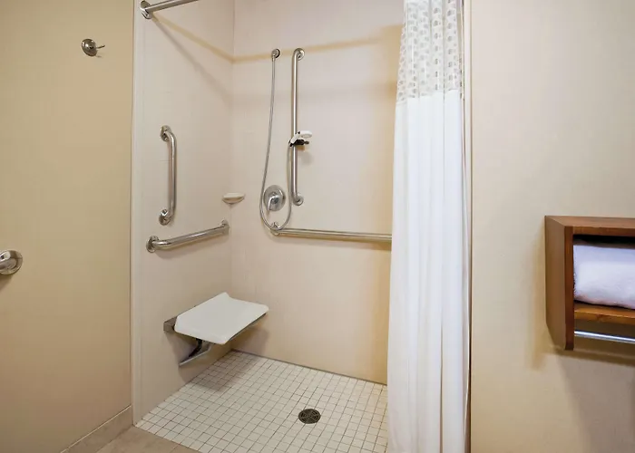 Hampton Inn Fairmont