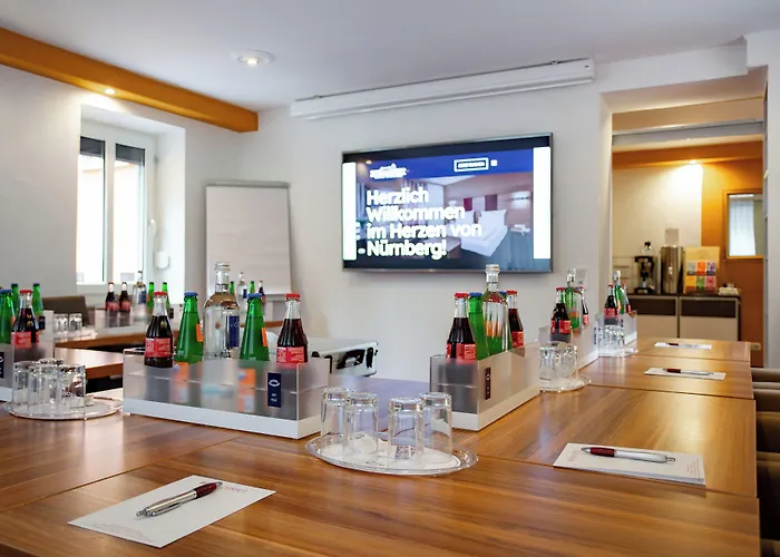 Tiptop Hotel Burgschmiet Garni
