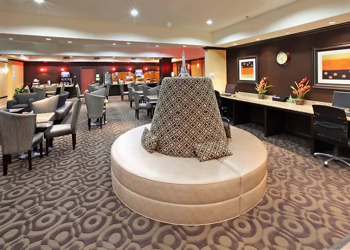 Holiday Inn Express Hotel & Suites Paris By Ihg