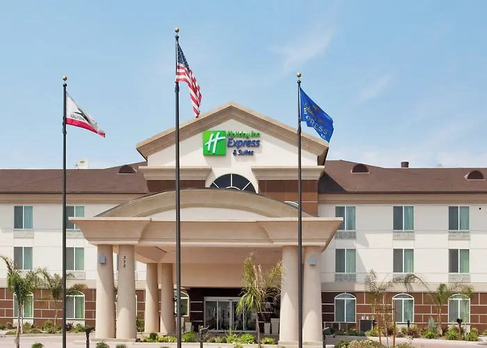 Holiday Inn Express & Suites Dinuba West By Ihg