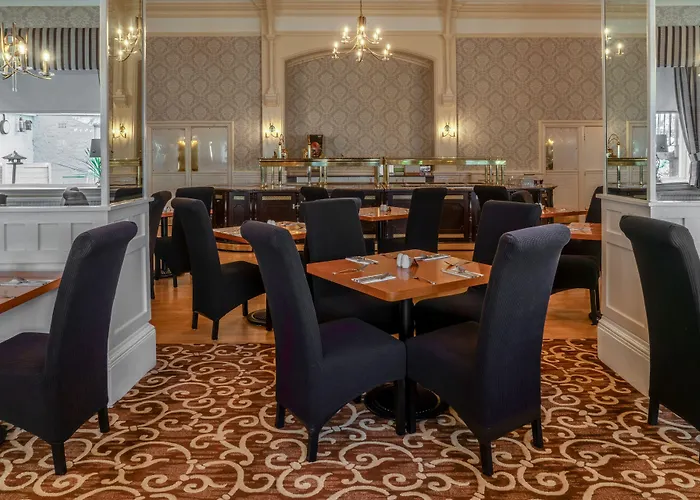 Clifton Hotel