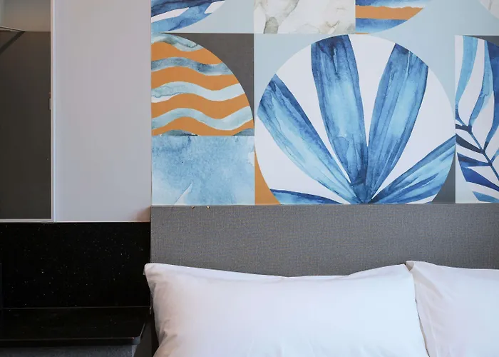 Ibis Budget Singapore Tulip