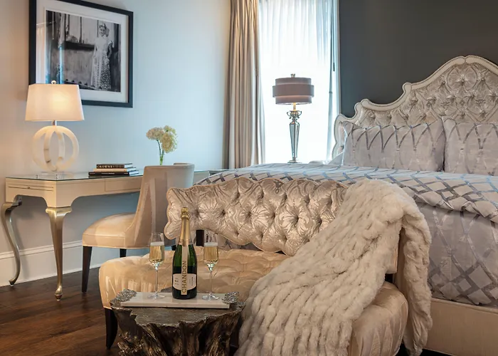 Stonehurst Place Bed & Breakfast