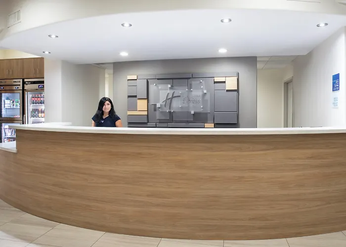 Holiday Inn Express & Suites Yosemite Park Area By Ihg