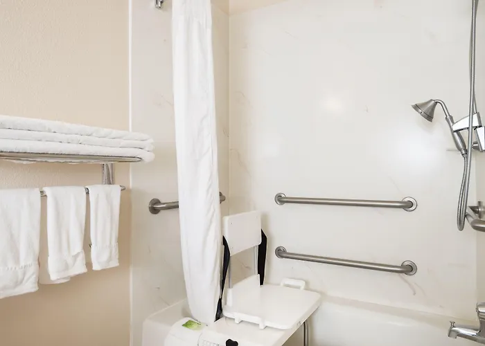 Holiday Inn Express & Suites Yosemite Park Area By Ihg