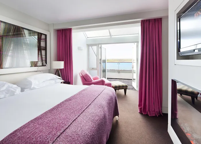 Cliff House Hotel