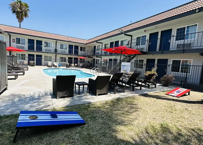 Studio 6 Suites San Ysidro CA San Diego South Bay