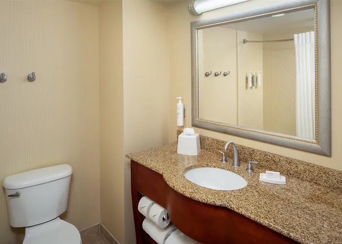 Hampton Inn & Suites Mystic