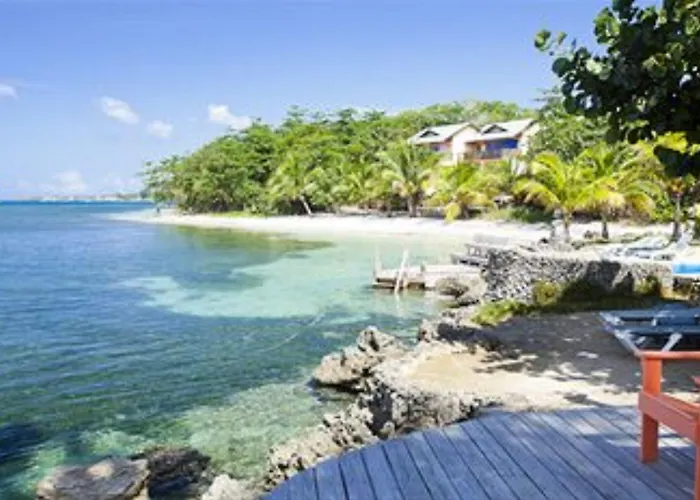 Las Rocas Resort&Dive Center