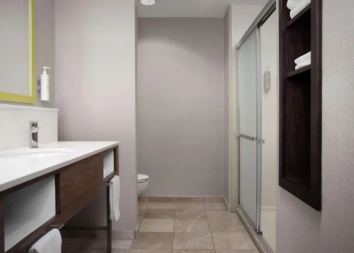 Hampton Inn & Suites-Knoxville/North I-75
