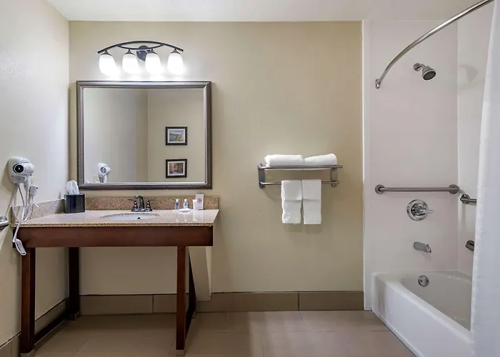 Comfort Inn & Suites Blue Ridge