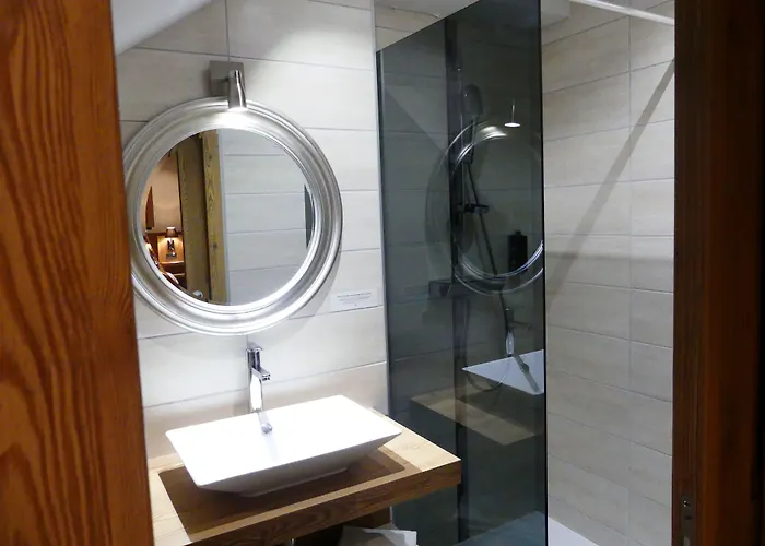 Logis Hotel Des Bains