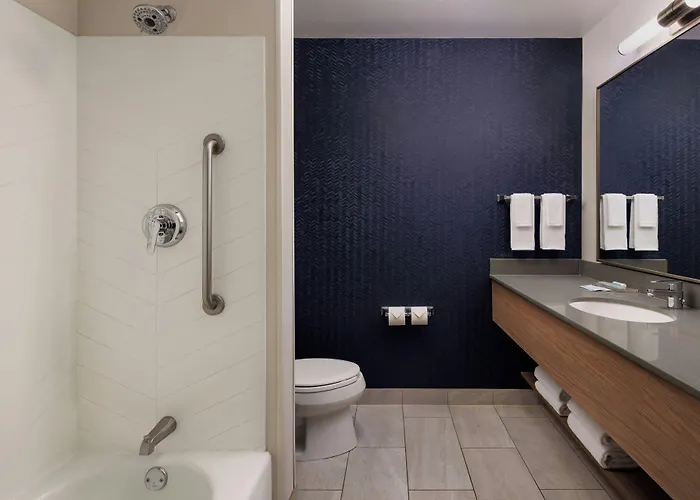 Fairfield Inn & Suites By Marriott Kelowna