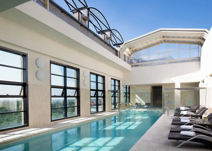 Starhotels Grand Milan