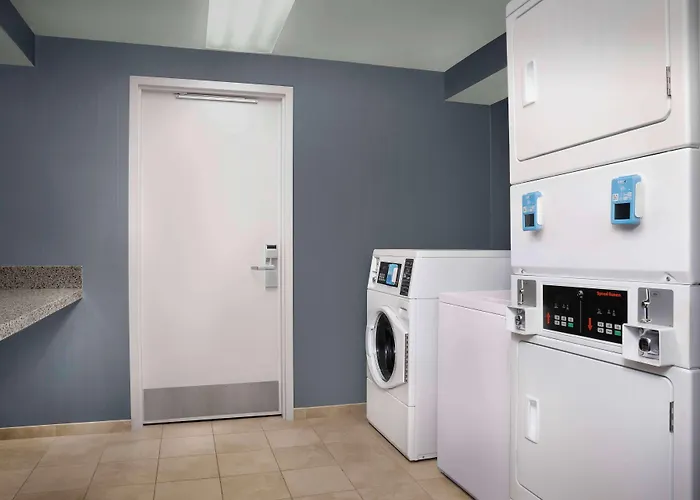 Homewood Suites By Hilton Omaha - Downtown