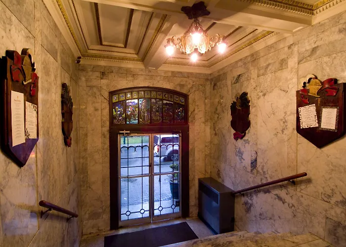 The Sylvia Hotel