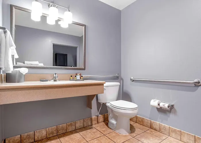 Best Western Plus Two Rivers Hotel & Suites