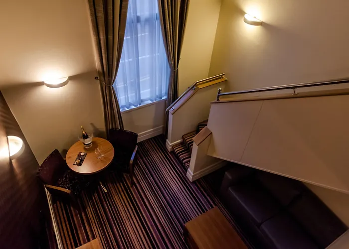 Leopold Hotel