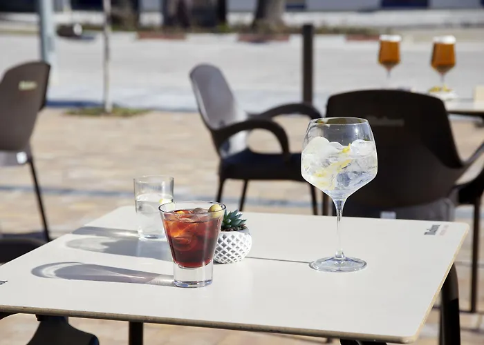 Iraipe Logrono Hotel