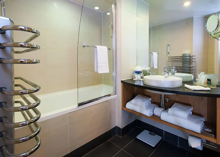 Holiday Inn Salisbury - Stonehenge By Ihg