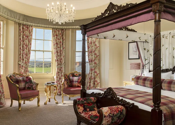 The Tudor House Hotel, Tewkesbury, Gloucestershire - The Coaching Inn Group