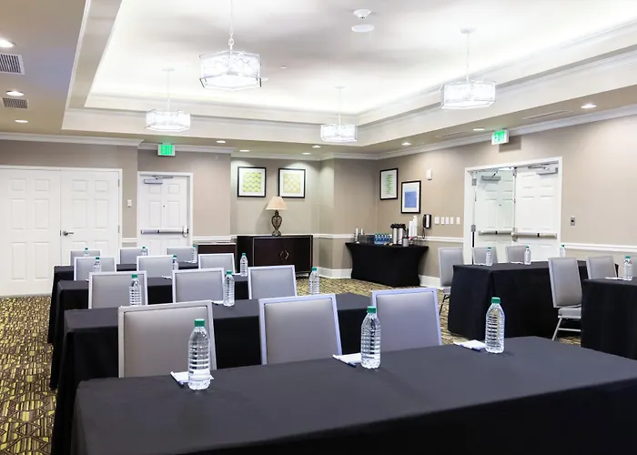 Holiday Inn Express Savannah - Historic District