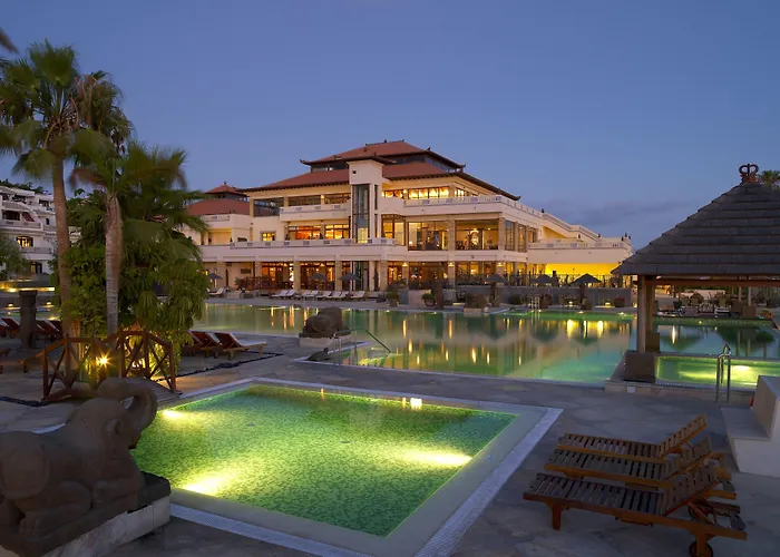 Regency Country Club, Apartments Suites