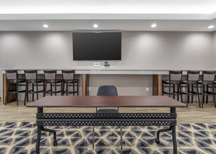 Best Western Plus Hotel At The Convention Center