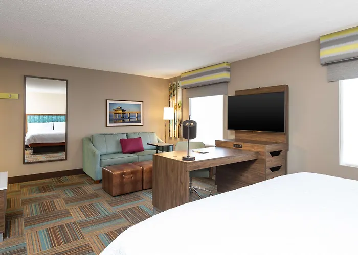 Hampton Inn & Suites Fort Myers-Colonial Boulevard