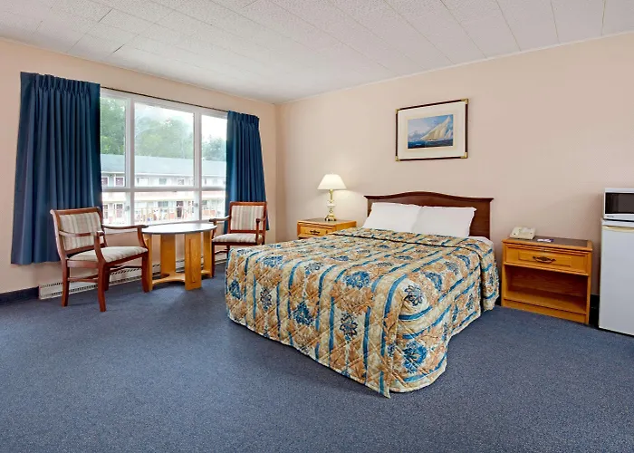 Knights Inn - Park Villa Motel, Midland