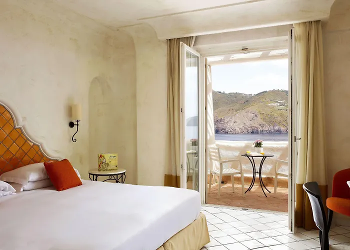 Therasia Resort Sea And Spa - The Leading Hotels Of The World