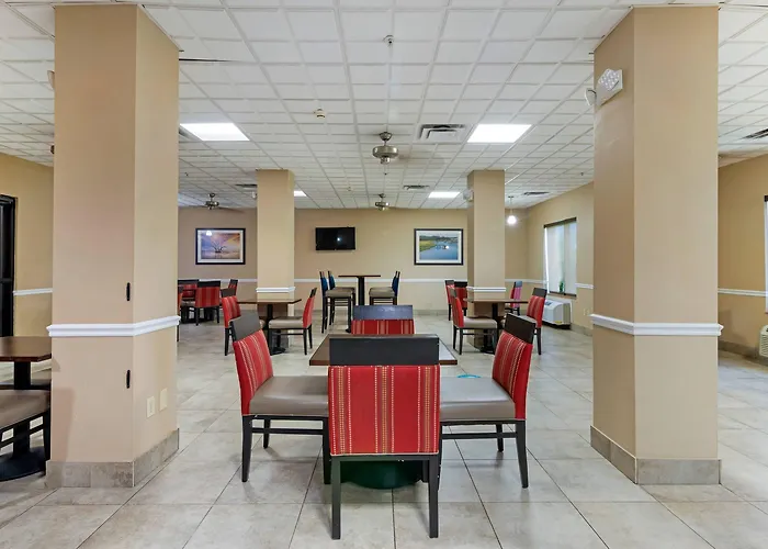 Comfort Suites Savannah North