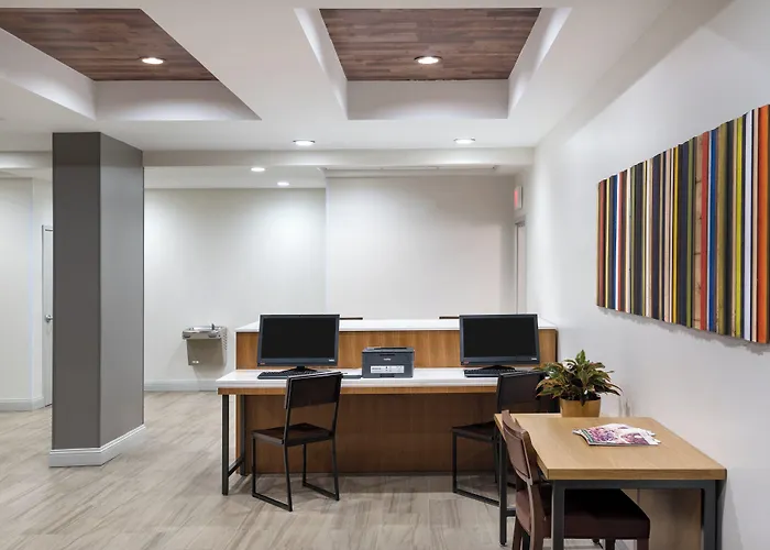 Holiday Inn Express & Suites Florence I-95 & I-20 Civic Ctr By Ihg