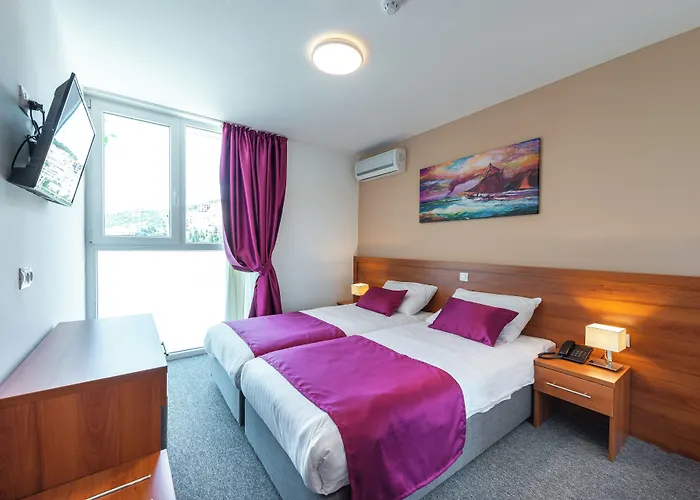 Hotel Komodor