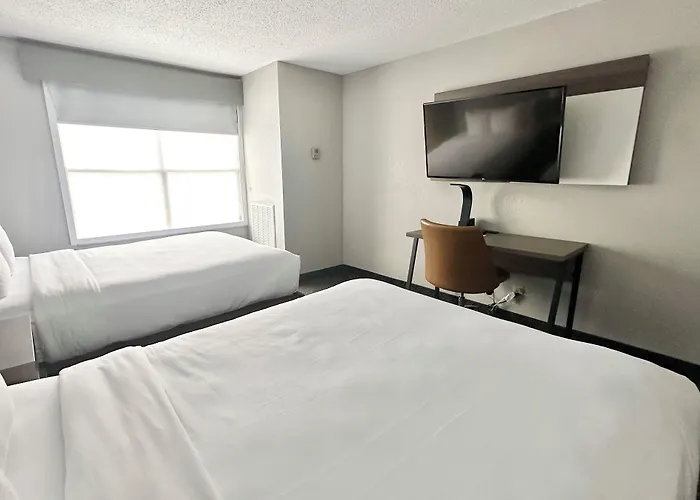 Comfort Inn & Suites Calhoun South