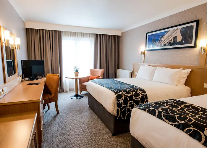 Clayton Hotel, Leeds