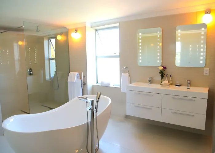 Misty Waves Boutique Hotel
