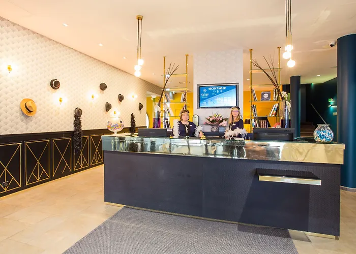 Hotel Gatsby By Happyculture