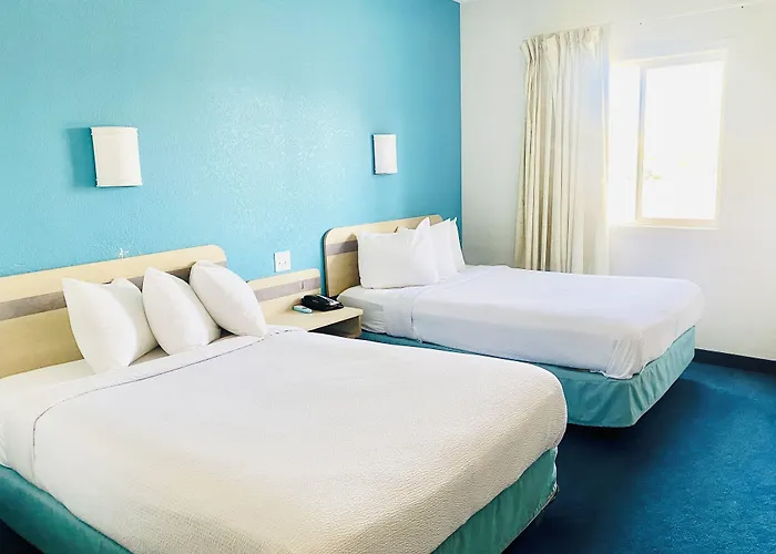 Motel 6-Red Deer, AB