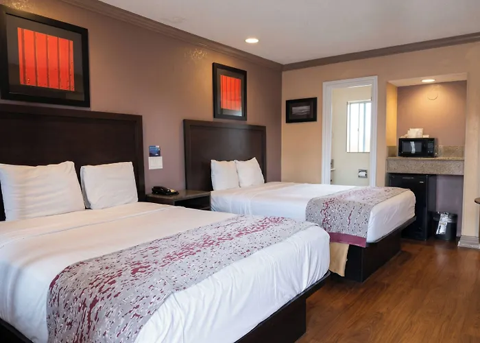 Travelodge By Wyndham El Cajon