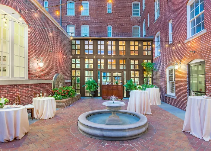 The George Washington - A Wyndham Grand Hotel
