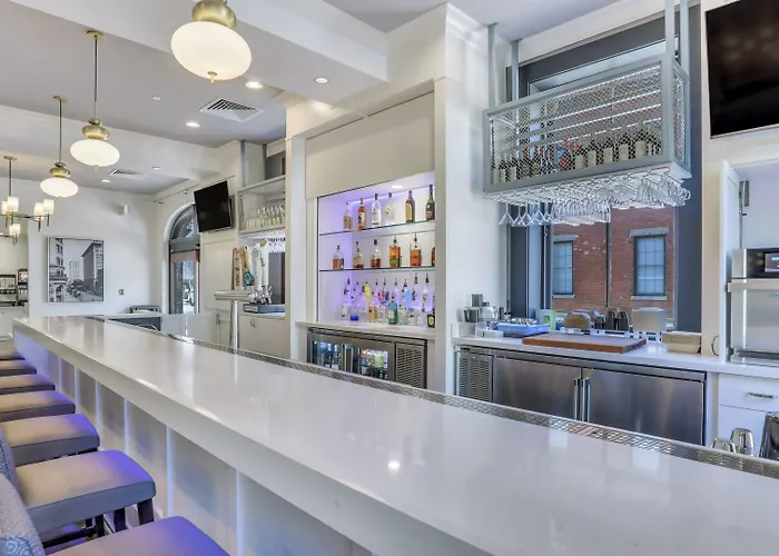 Staybridge Suites Savannah Historic District By Ihg