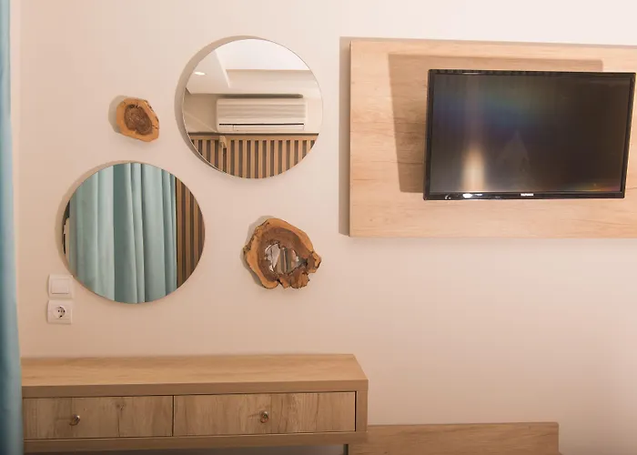 Iniohos Zante Hotel & Suites