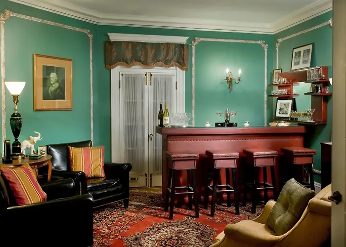 Hampton Terrace Inn