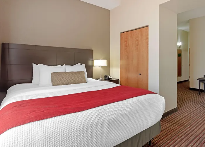Best Western Plus Bradbury Inn And Suites