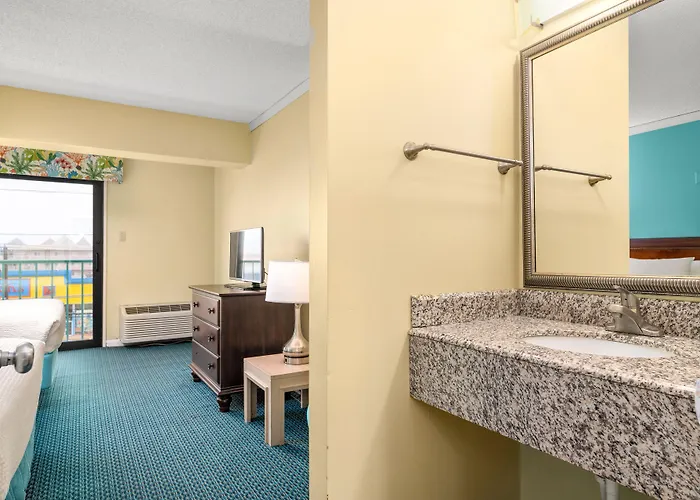 Cayman Suites Hotel