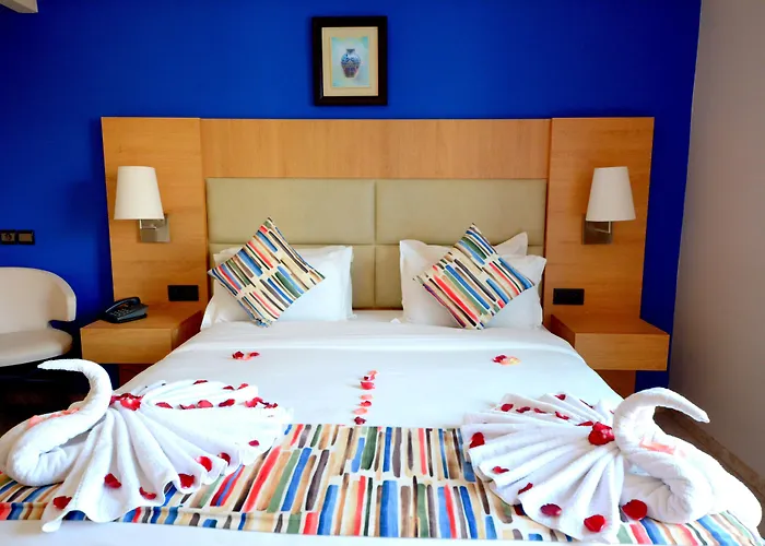 Oasis Hotel & Spa